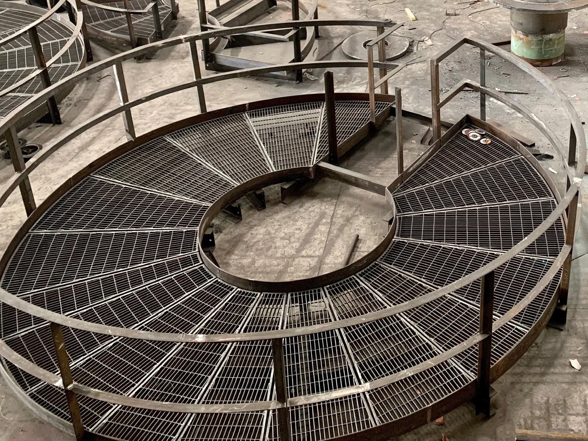 Circular Gratings